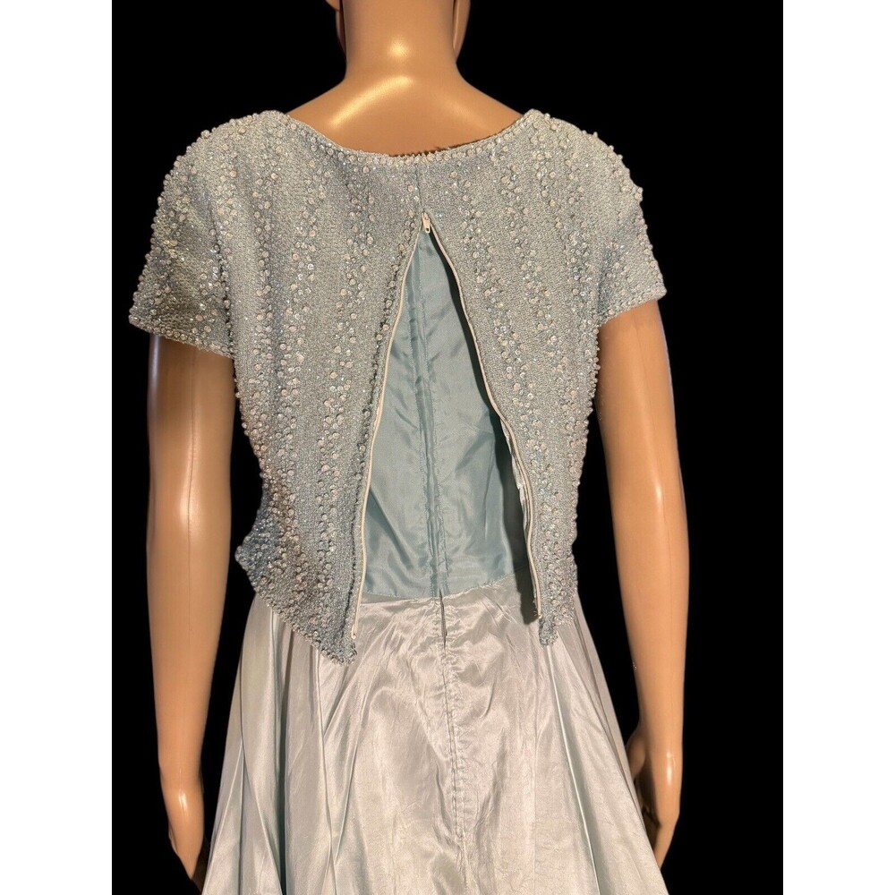 Victoria Royale Ltd. Size 12 Beaded baby Blue Evening Gown 100% silk 2pc - Picture 3 of 16